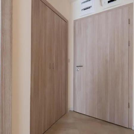 South Bay מלון *