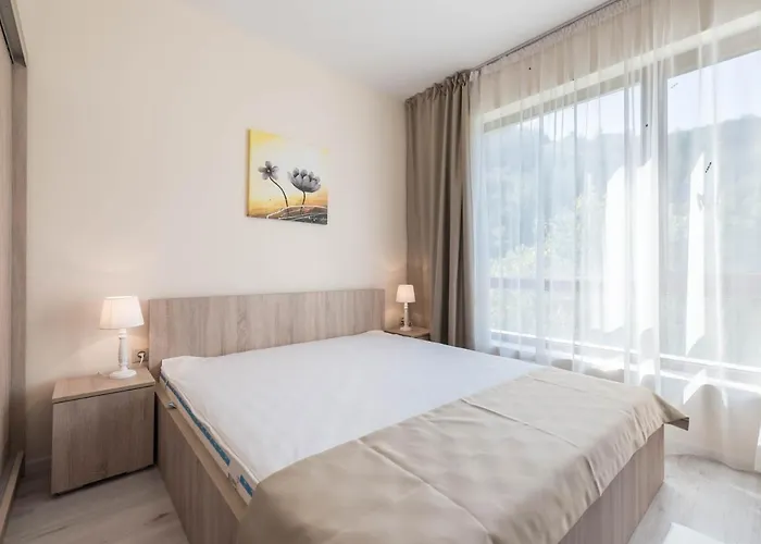 South Bay * וארנה